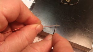 rimozione della smaltatura dalle estremità del filo di rame